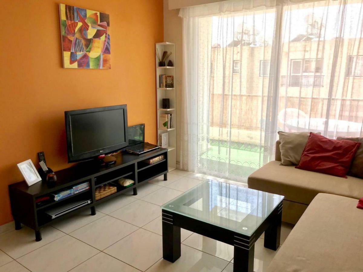Beautiful Apartment Near The Sea Paphos Exterior foto